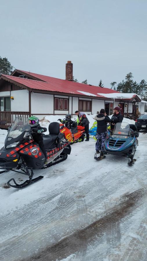 Lumberjack Inn Hayward Eksteriør bilde